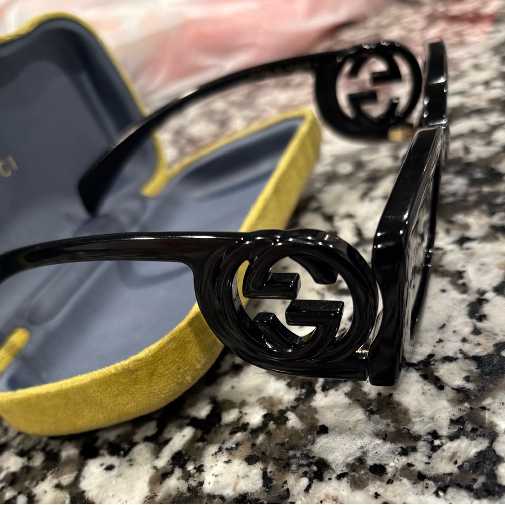 Gucci Black Sunglasses